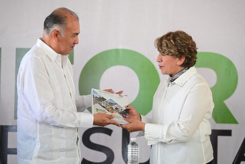 RINDE RIGOBERTO LÓPEZ RIVERA SU PRIMER INFORME DE RESULTADOS ANTE CIUDADANÍA Y AUTORIDADES ESTATALES