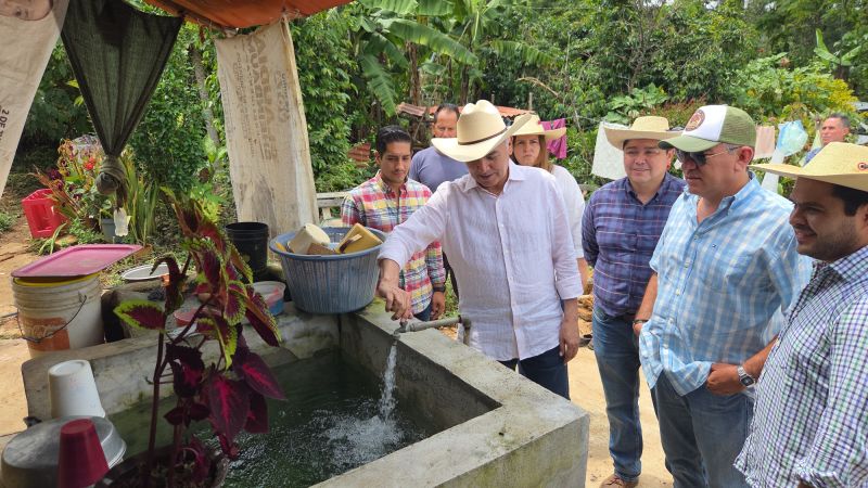ENTREGAN OBRAS DE INFRAESTRUCTURA EN LA COMUNIDAD DE TENERÍA